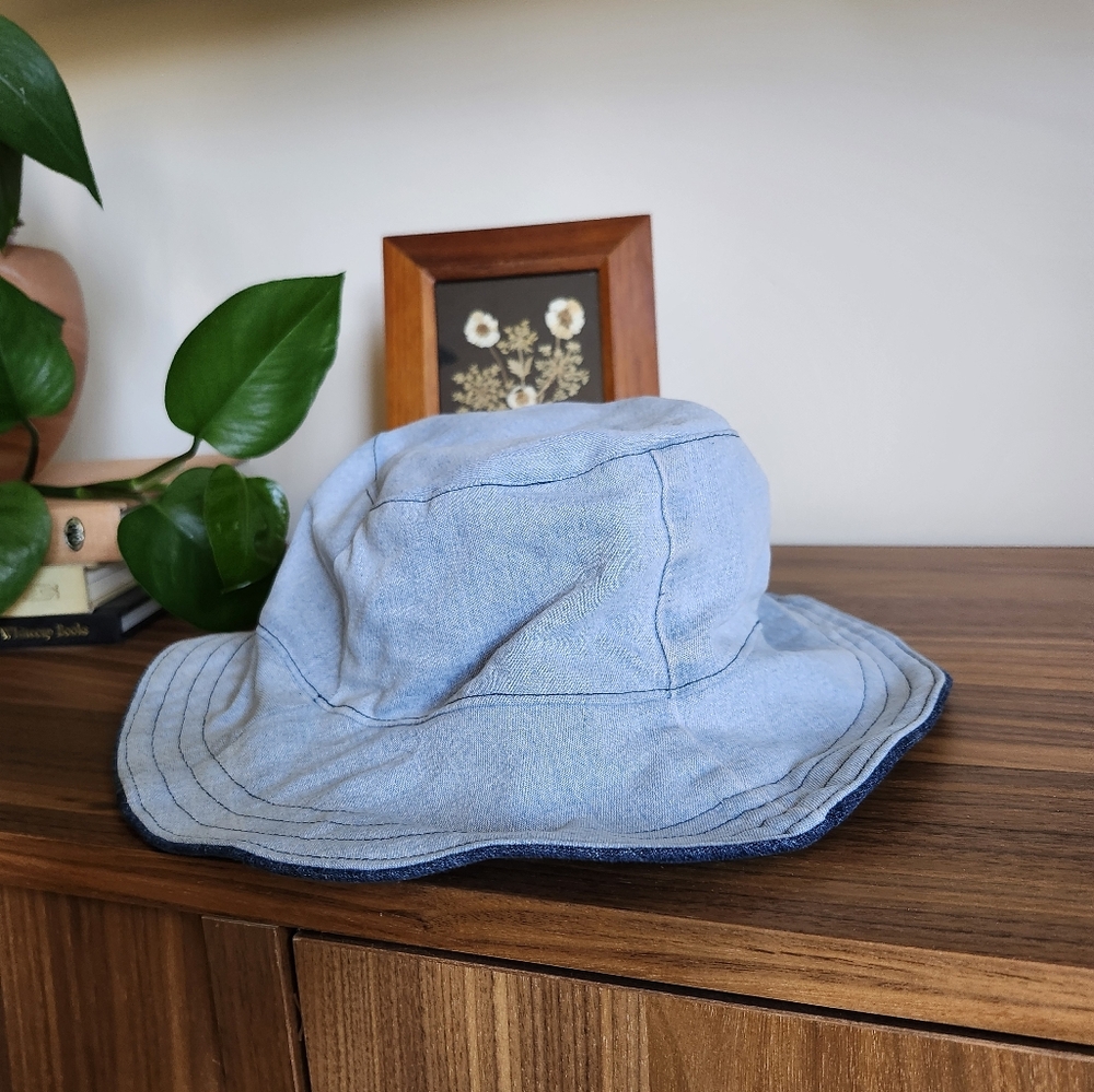 Reversible bucket hat - Picture 4 of 4